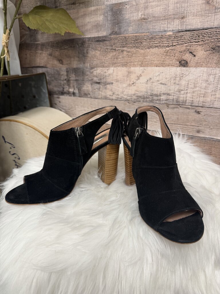 Halogen Jannie Black Suede Heel Sandals