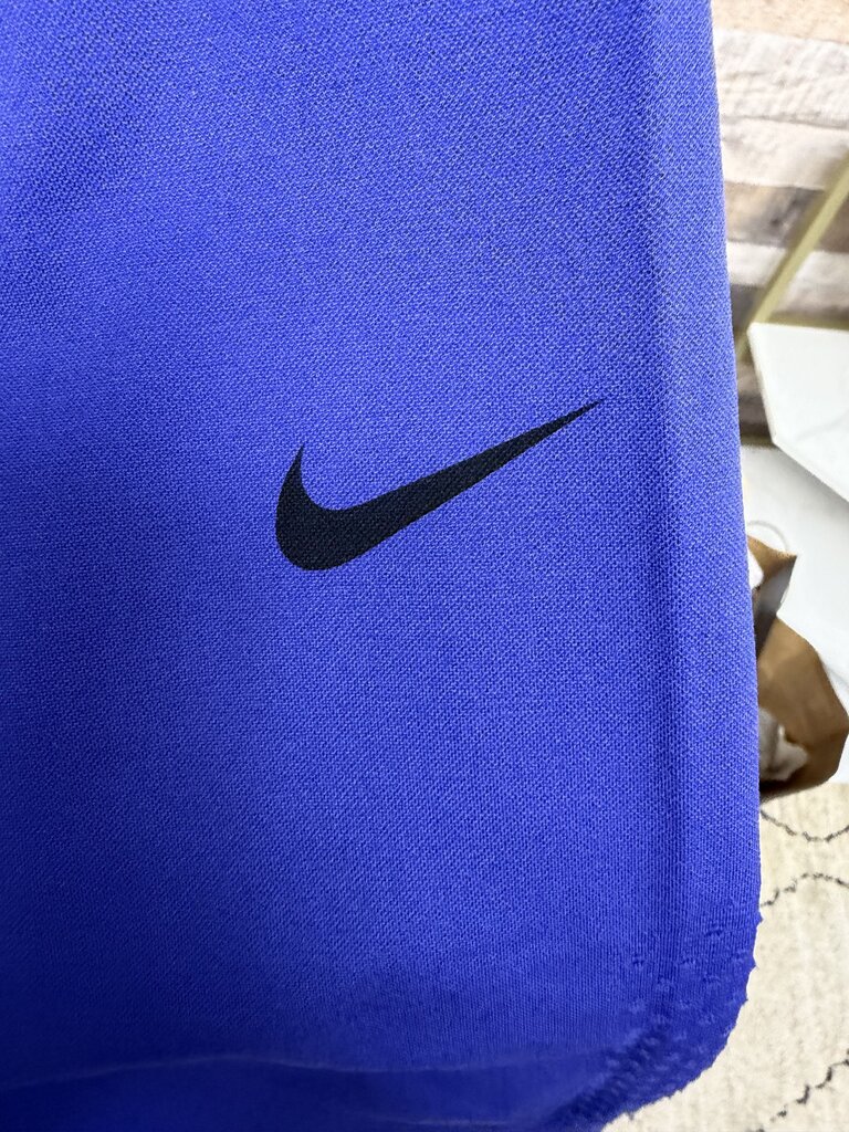 Nike Pro Dri-FIT Cropped Athletic Leggings