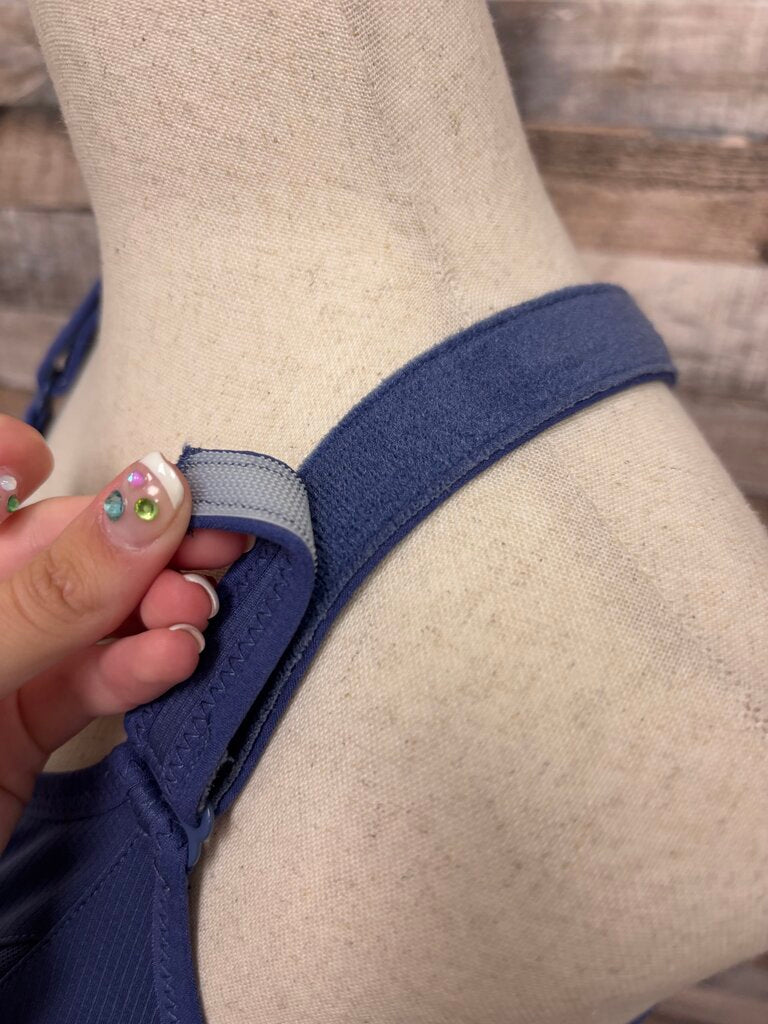 SheFit Navy Sports Bra