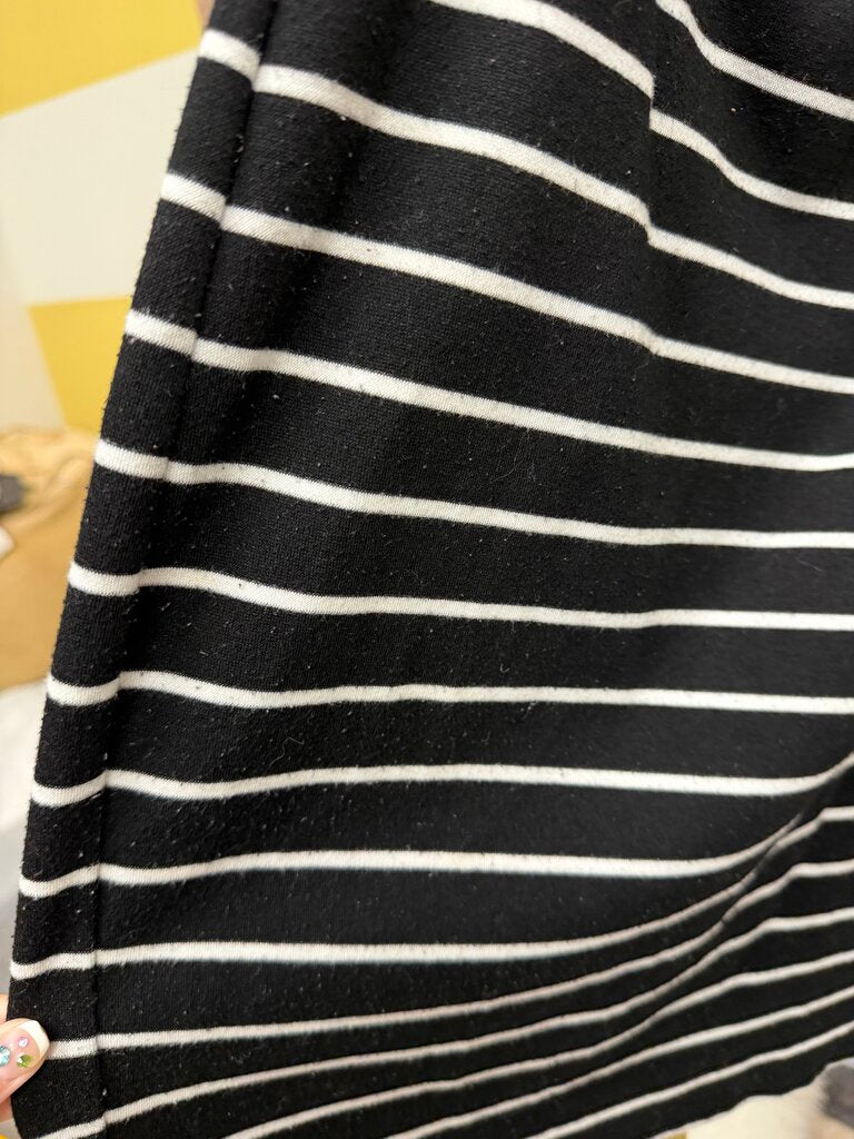 Max Studio Black & White Striped Knit Skirt