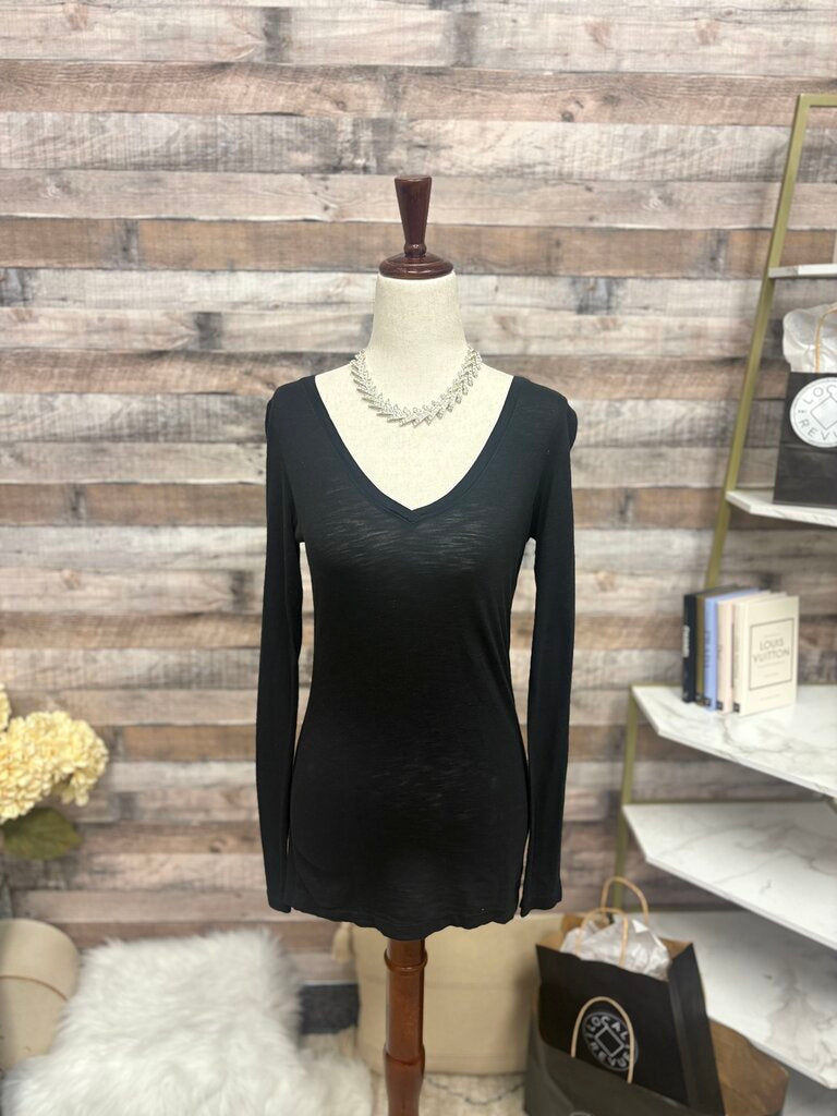 Kenneth Cole NY Black Long Sleeve V-Neck Tee