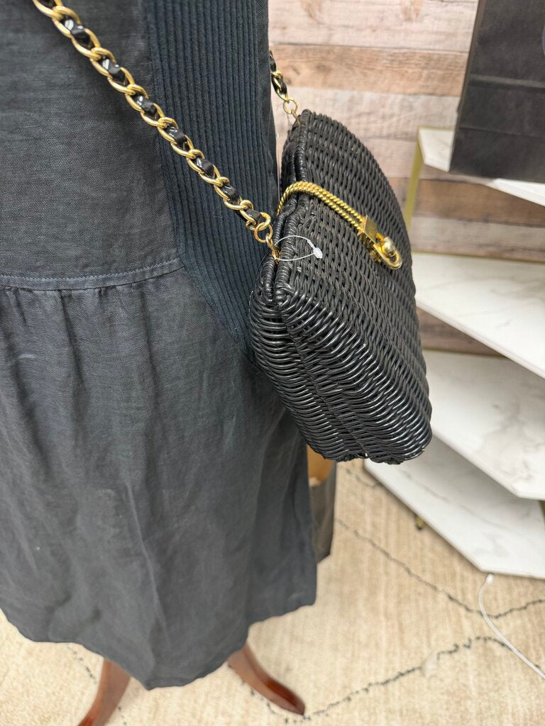 Woven Black & Gold Tone Strap & Closure Bag