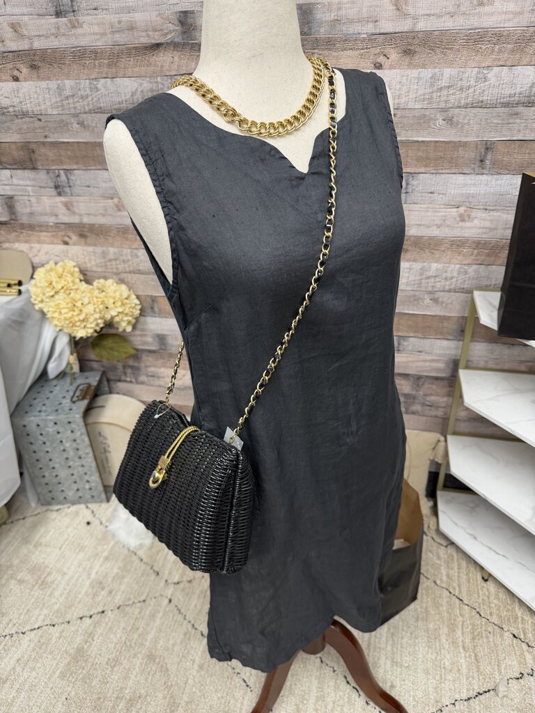 Woven Black & Gold Tone Strap & Closure Bag