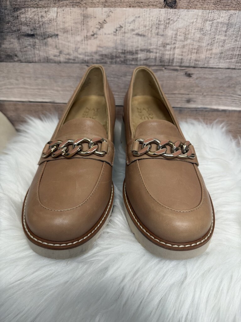 Naturalizer Buckskin Tan Gold Loafers w/Lug Sole