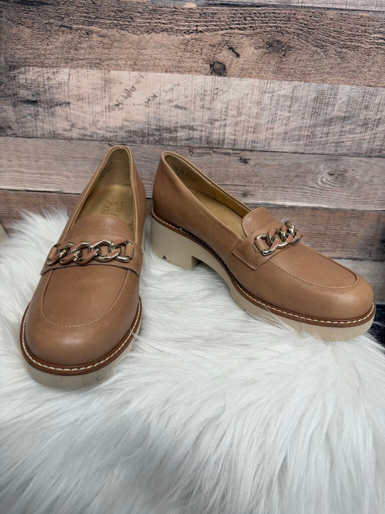 Naturalizer Buckskin Tan Gold Loafers w/Lug Sole