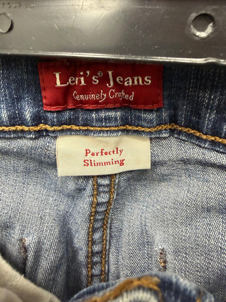 Levi's Slimming Bootcut Dark Wash Navy Jeans Perfectly Slimming 512