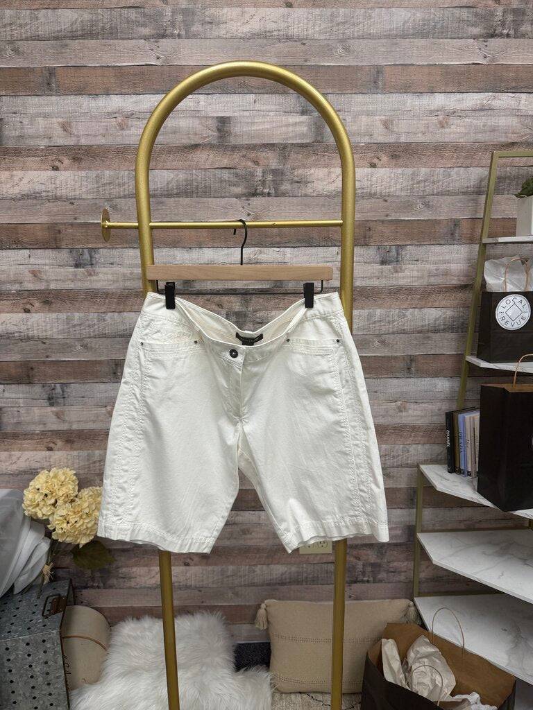 NWT White House Black Market White Shorts Bermuda Shorts