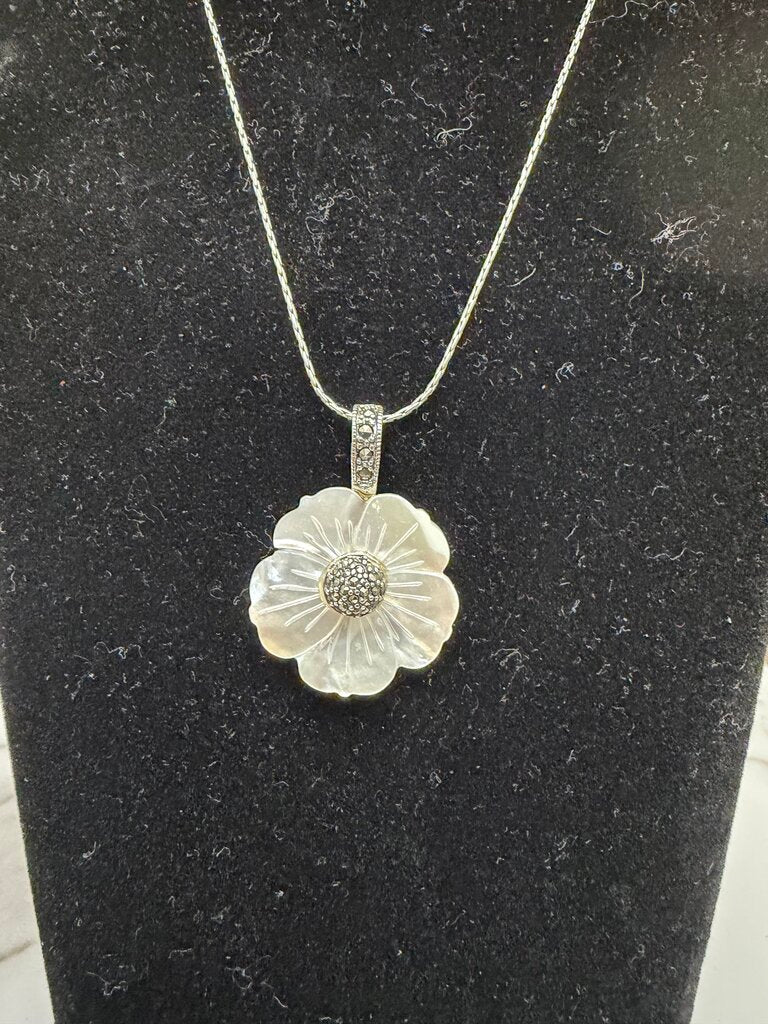 Lucky Brand Sterling Silver Flower Pendant Necklace Mother Of Pearl Flower Lucky Brand Silver N/A women NECKLACE - JEWELRY