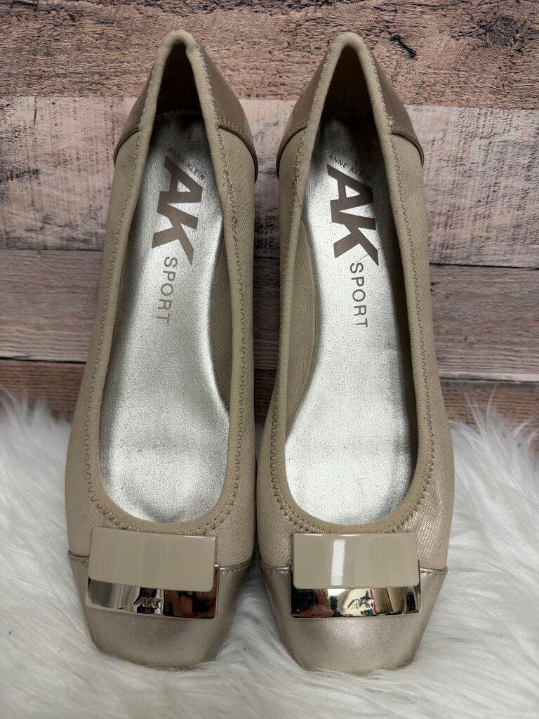 Anne Klein Cream/Gold Leather Ballet Flats