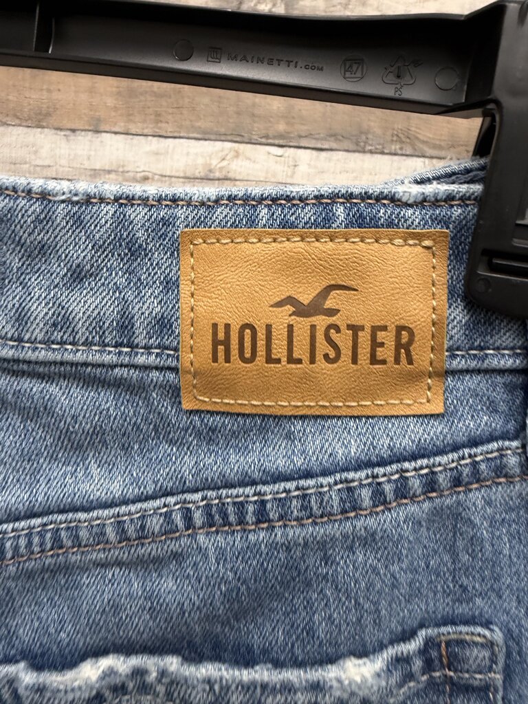 Hollister Ultra High-Rise 90s Straight Jeans