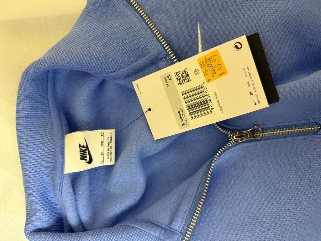 NWT Blue Nike Cropped Quarter Zip
