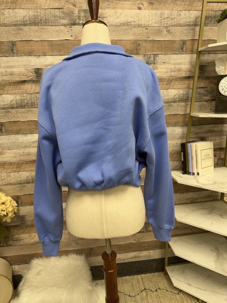 NWT Blue Nike Cropped Quarter Zip