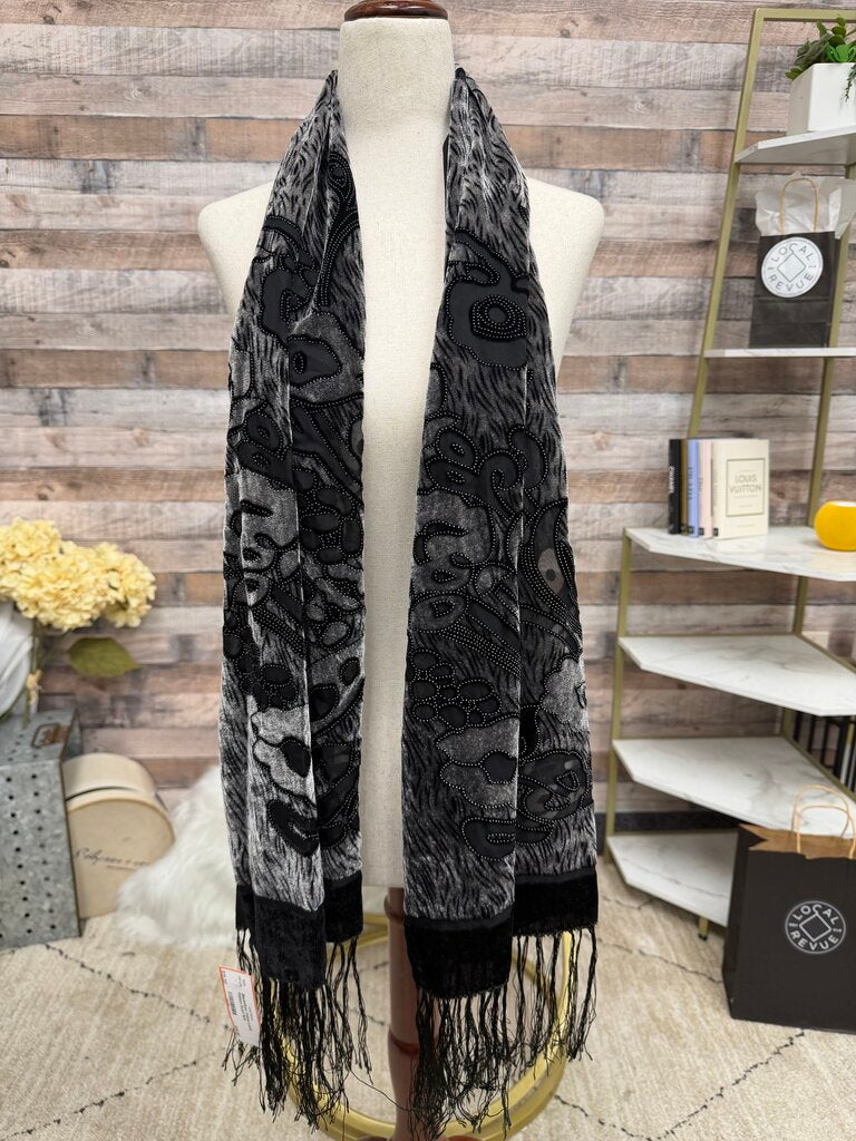 Black/Grey Velvet Loral Pattern Scarf