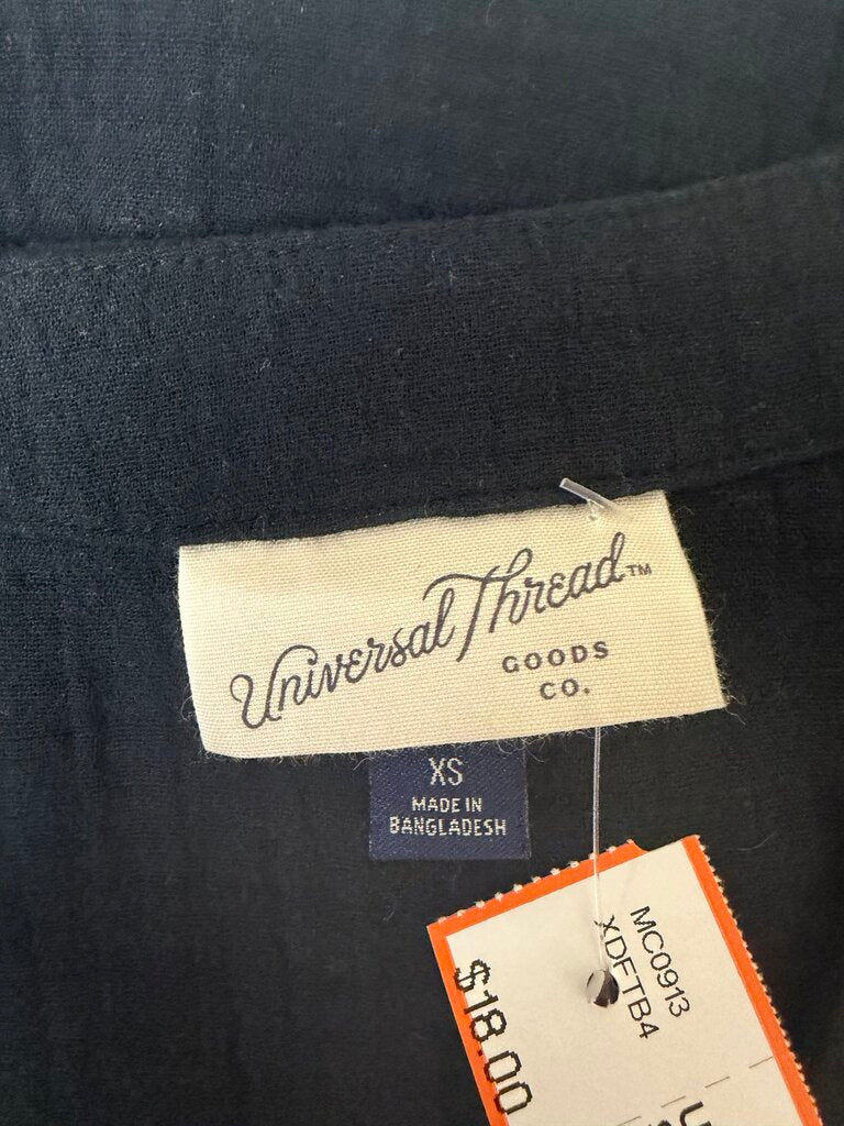 Universal Threads Co. Black Short Sleeve Top