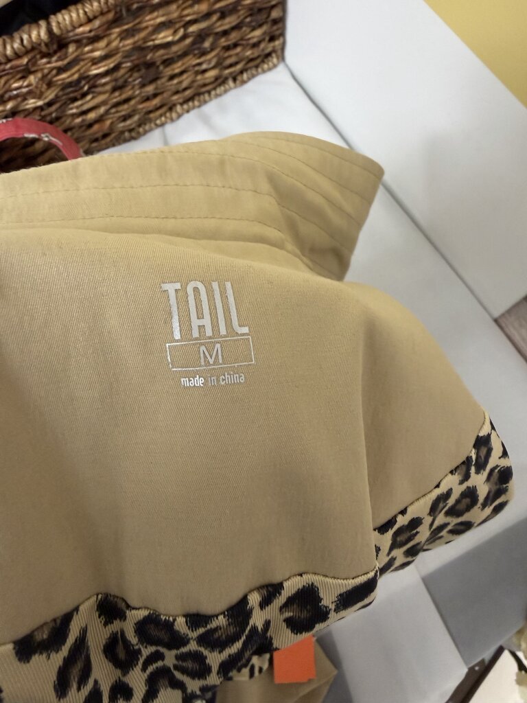 Tail Sleeveless Leopard Print Lining Golf Vest Tail Tan Medium women VESTS