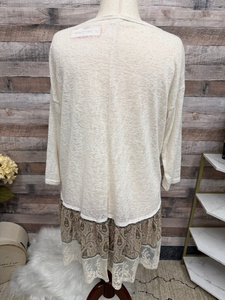 My Story Cream Sheer Tunic w/Paisley & Lace Ruffle Hem