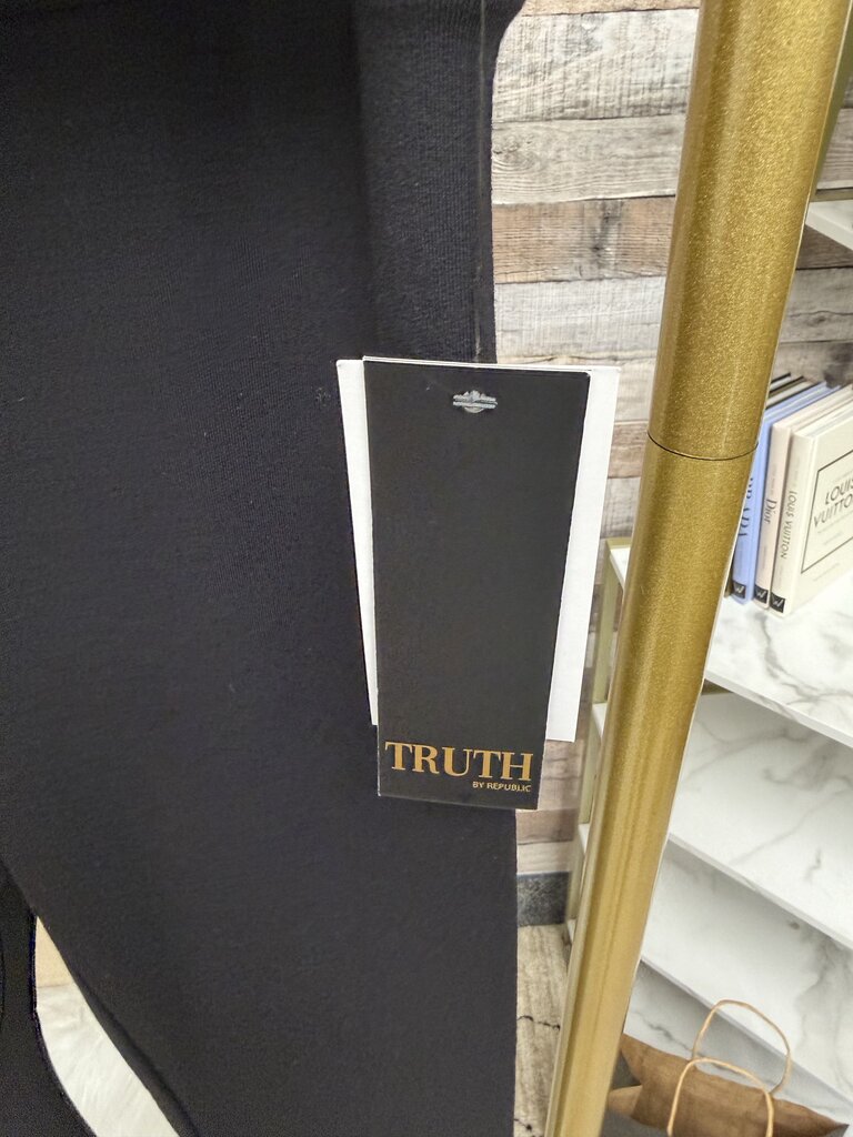 Truth black high waist flare athletic pants NWT