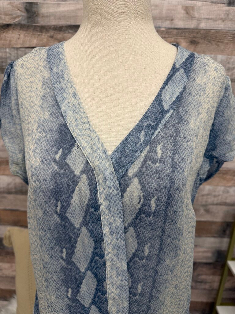 Bebe blue snake print ruffle top