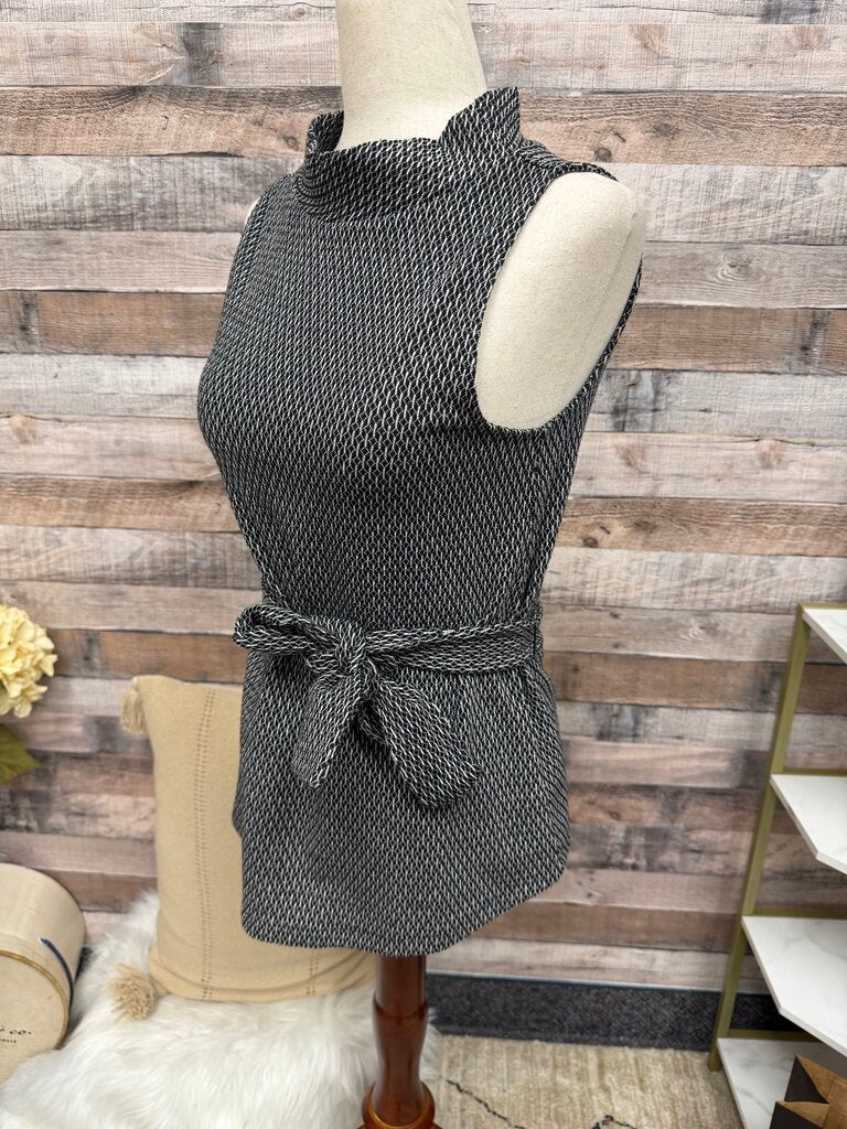 Ann Taylor black/white sleeveless wrap top
