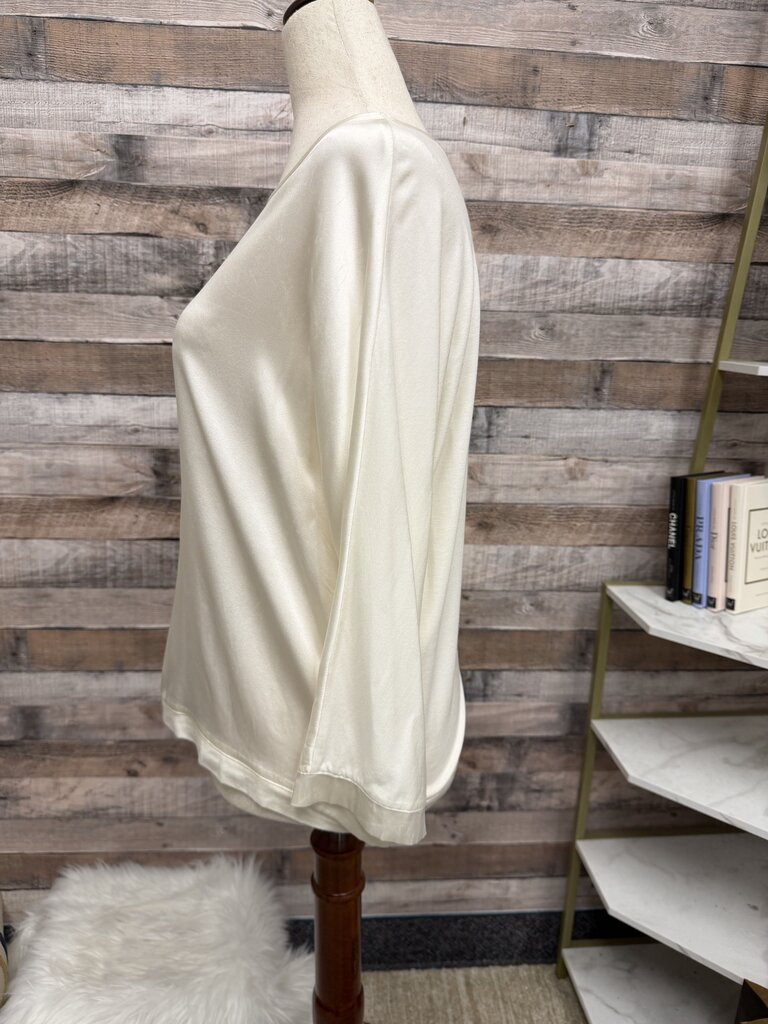 Chicos cream silk blend long sleeve blouse NWT