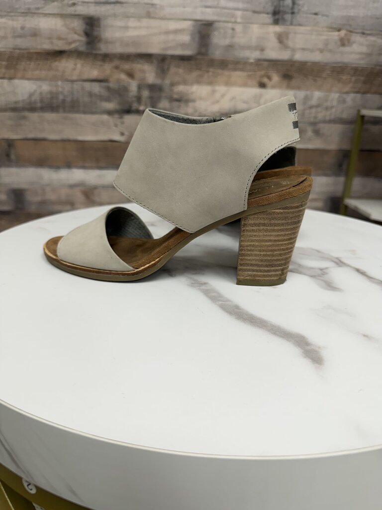 Grey Suede Toms Sandals With a Heel