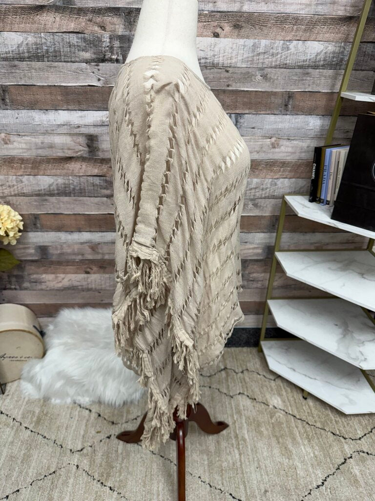 Kenar Tan Poncho With Fringe Detail
