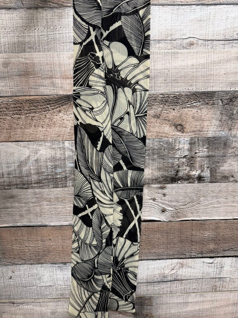 Nautica black/cream tropical leaf print with belt