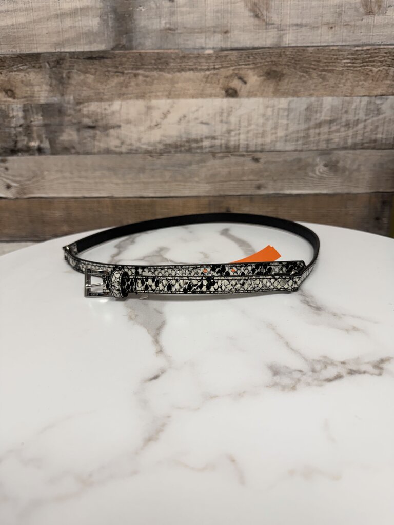No brand faux snake skin belt