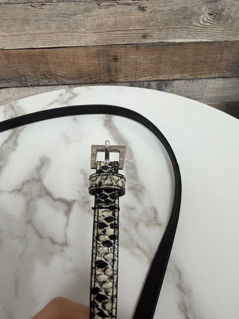 No brand faux snake skin belt