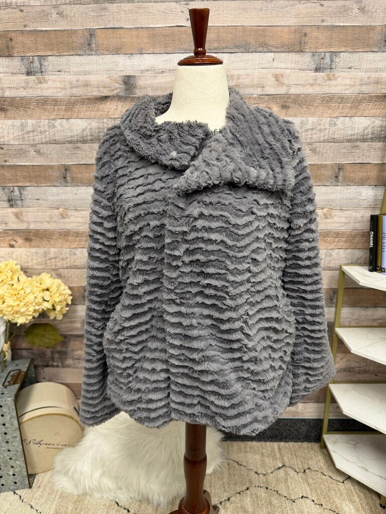 Patagonia gray fleece jacket