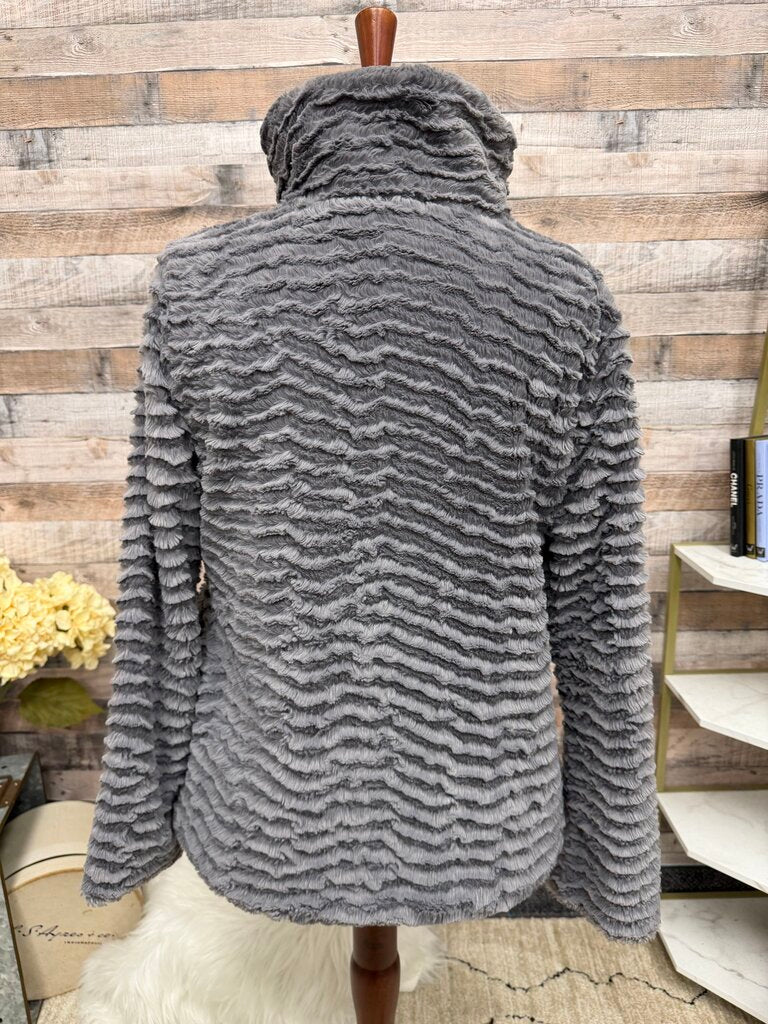 Patagonia gray fleece jacket