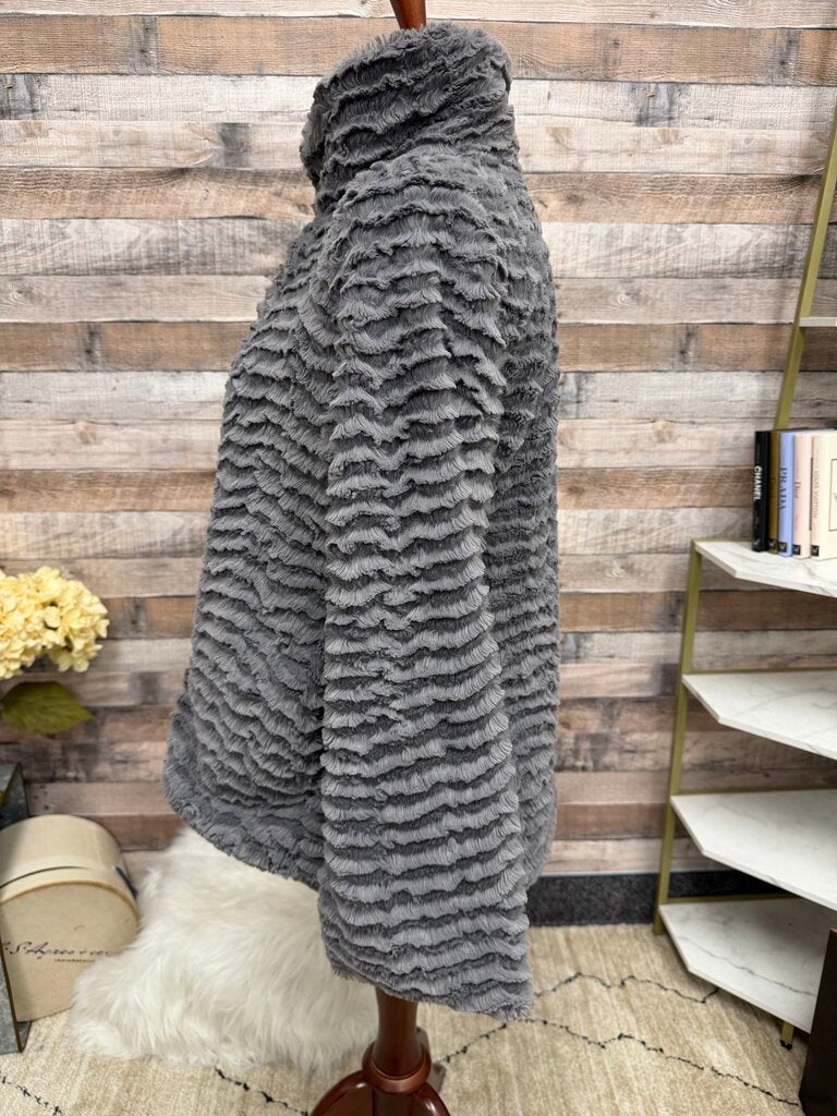 Patagonia gray fleece jacket