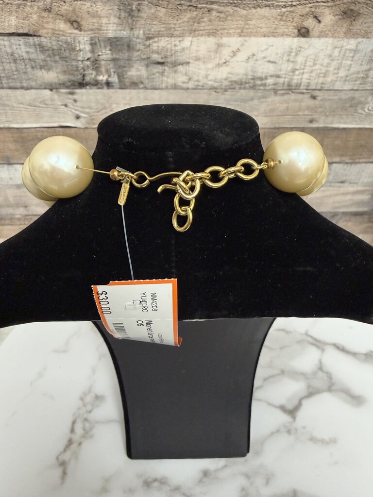 Monet large pearls with gold