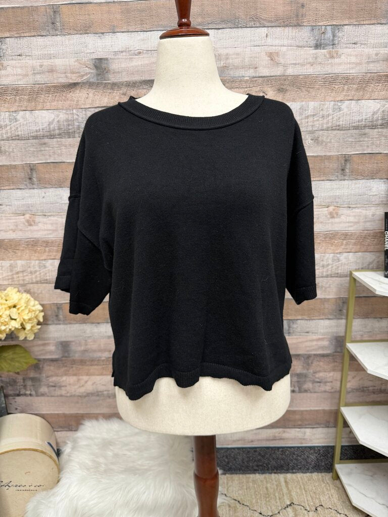 Max Studio black short sleeve sweater