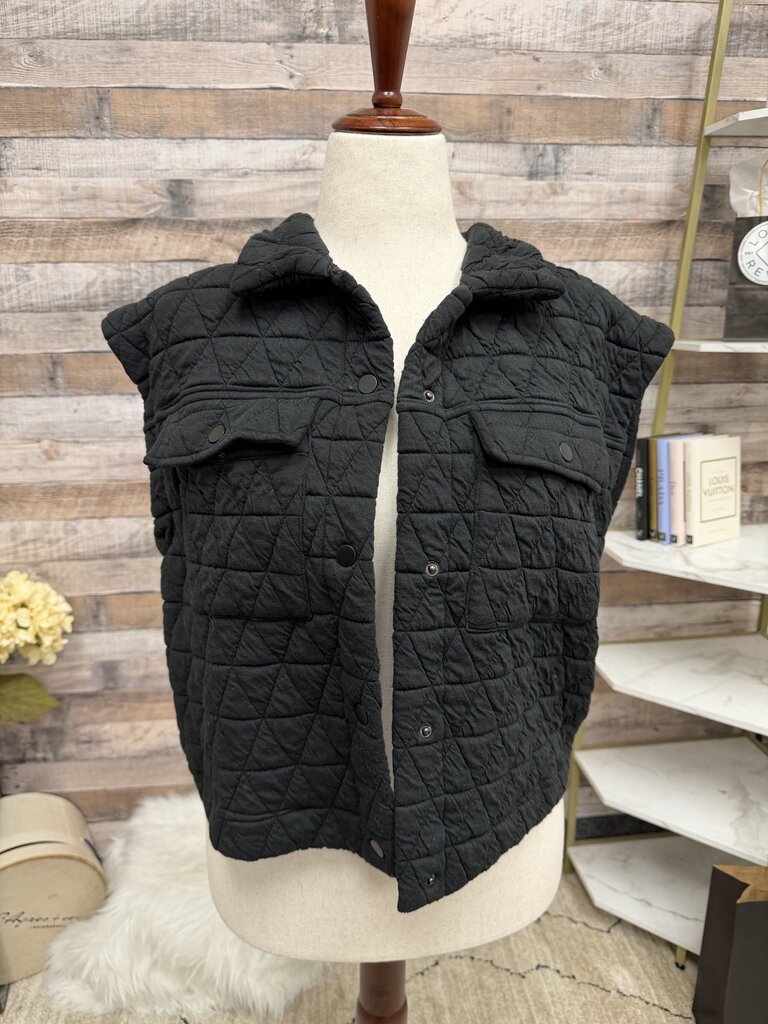 Doe and Rae black cropped quilted vest