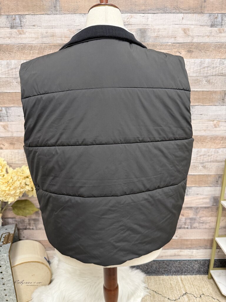 Evereve black with white strip button up vest