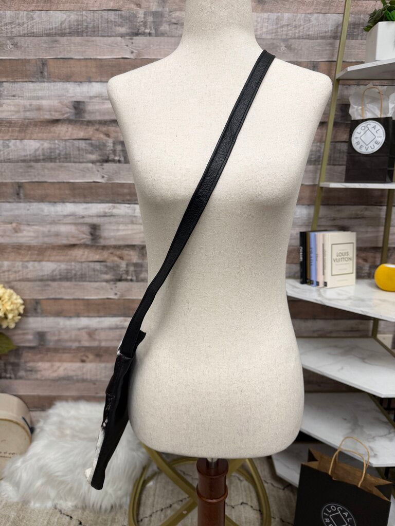 Tumbleweed Hair-on Cowhide Crossbody Bag OS