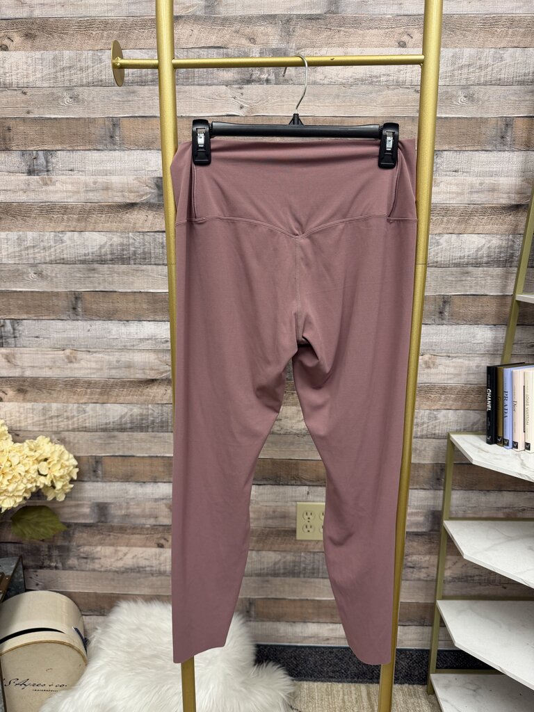 Nike rose Envy Dri-Fit 7/8 length pants