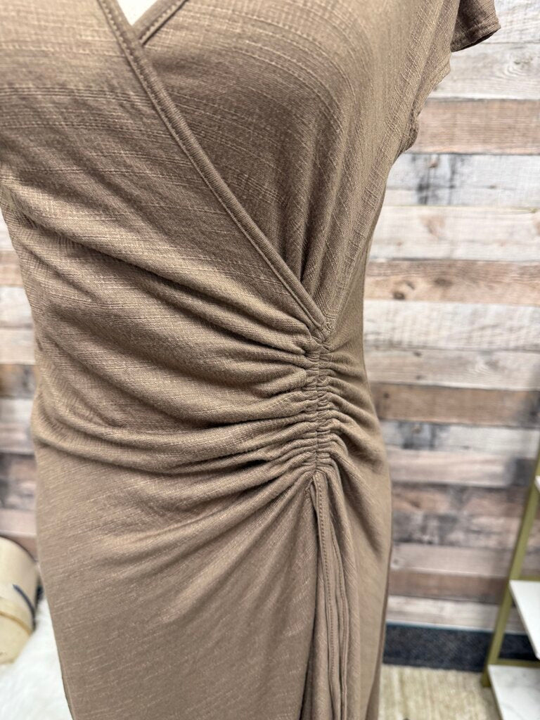 Max Studio tan Jersey knit midid dress, sleeveless v-neck w/ ruched side NWT