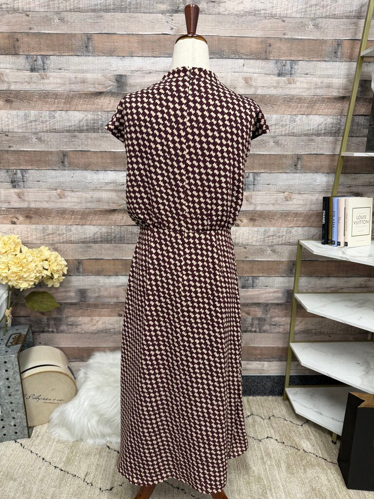 Ann Taylor wine/cream Houndstooth sleeveless dress
