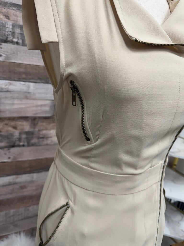 Bebe cream sleeveless dress with zip front