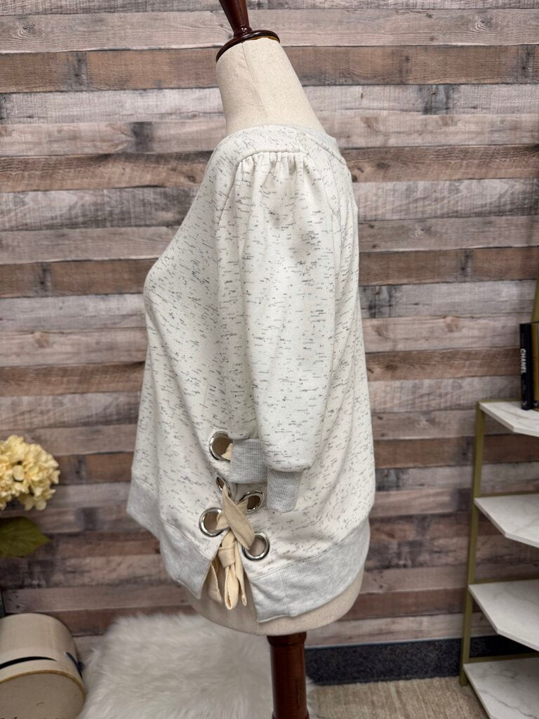 Nicole Miller gray short sleeve sweatshirt with side button detail