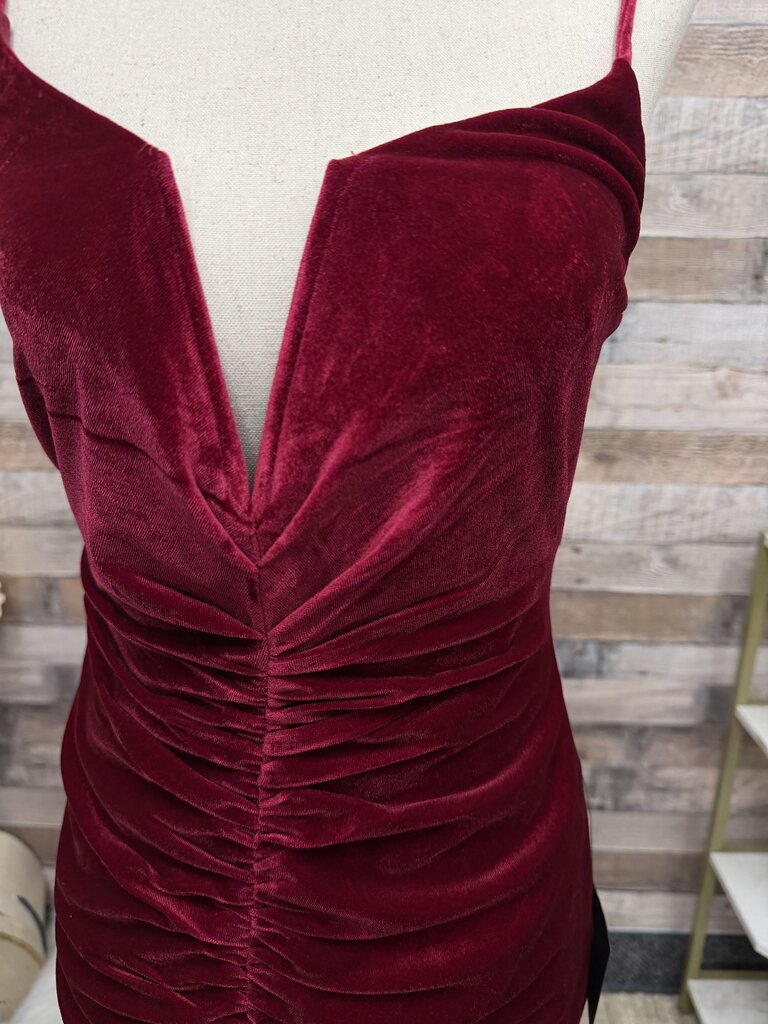 Lulu's wine velvet evening dress NWT