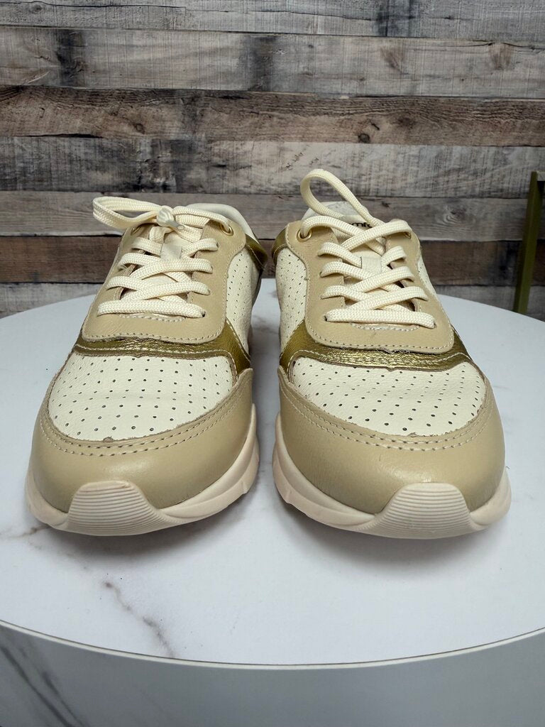 Comfort flex cream/gold leather lace up sneaker NWT Comfortflex cream/gold 10 women SHOES