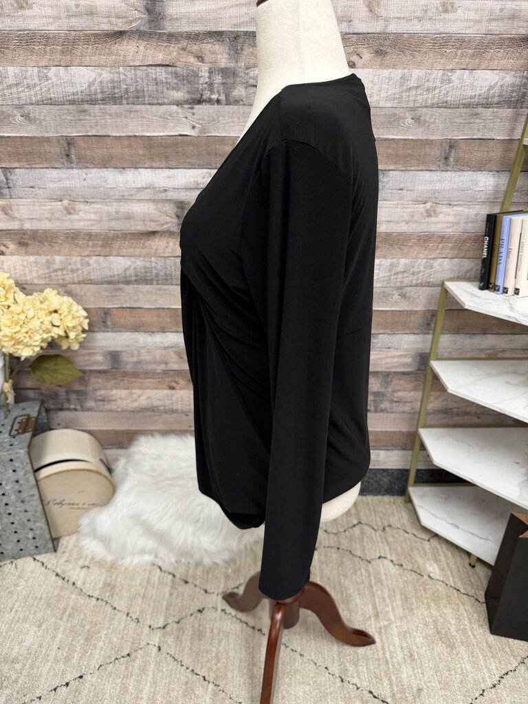Daisy Fuentes black twist front v neck shirt