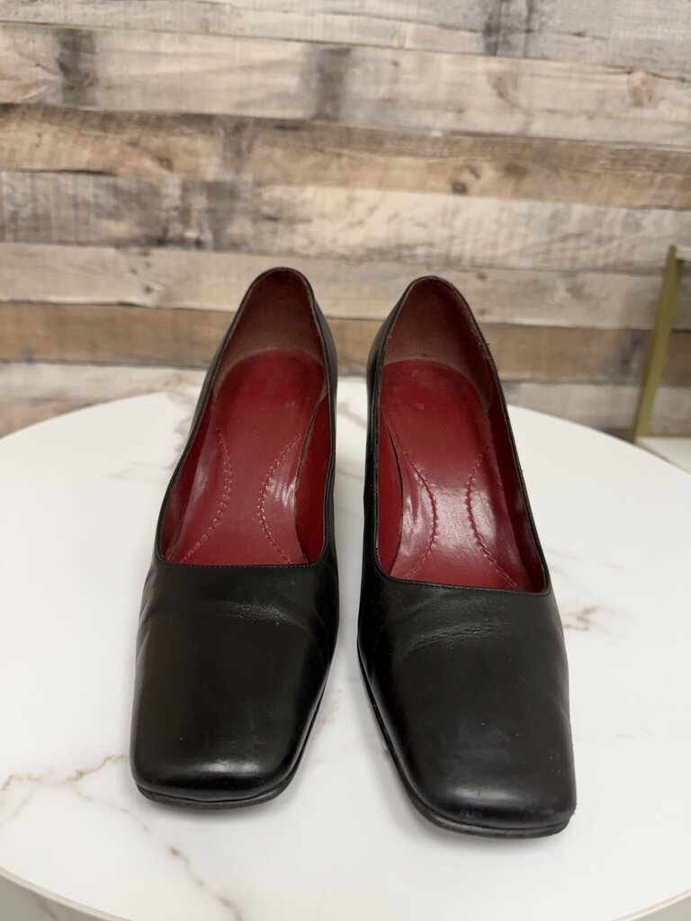 Lauren black leather pumps black 8.5 women TOPS