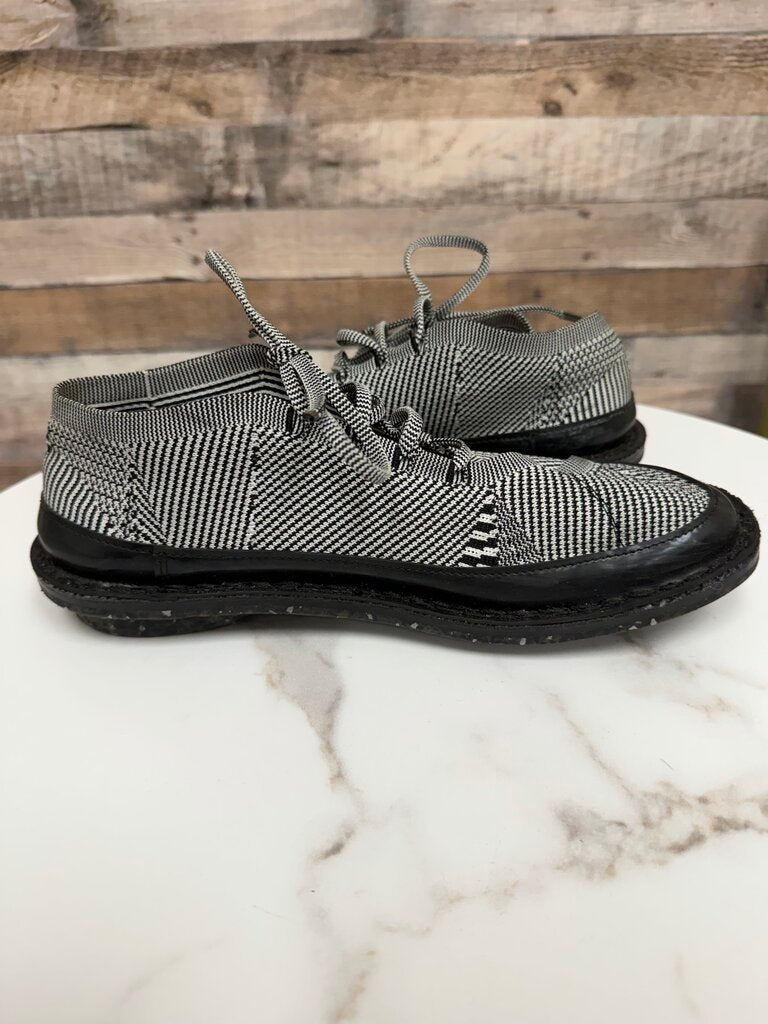 Trippen black/white textile slip on shoe