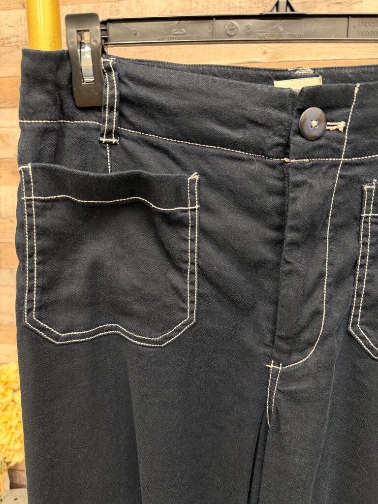 Maeve the Colette pants with white stitching