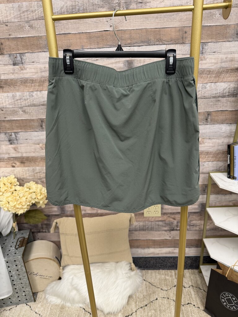 Athleta olive activity skort
