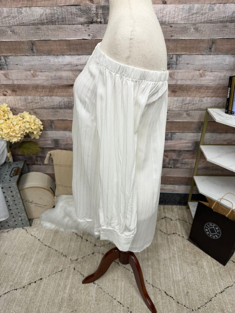 No label white off the shoulder button down blouse